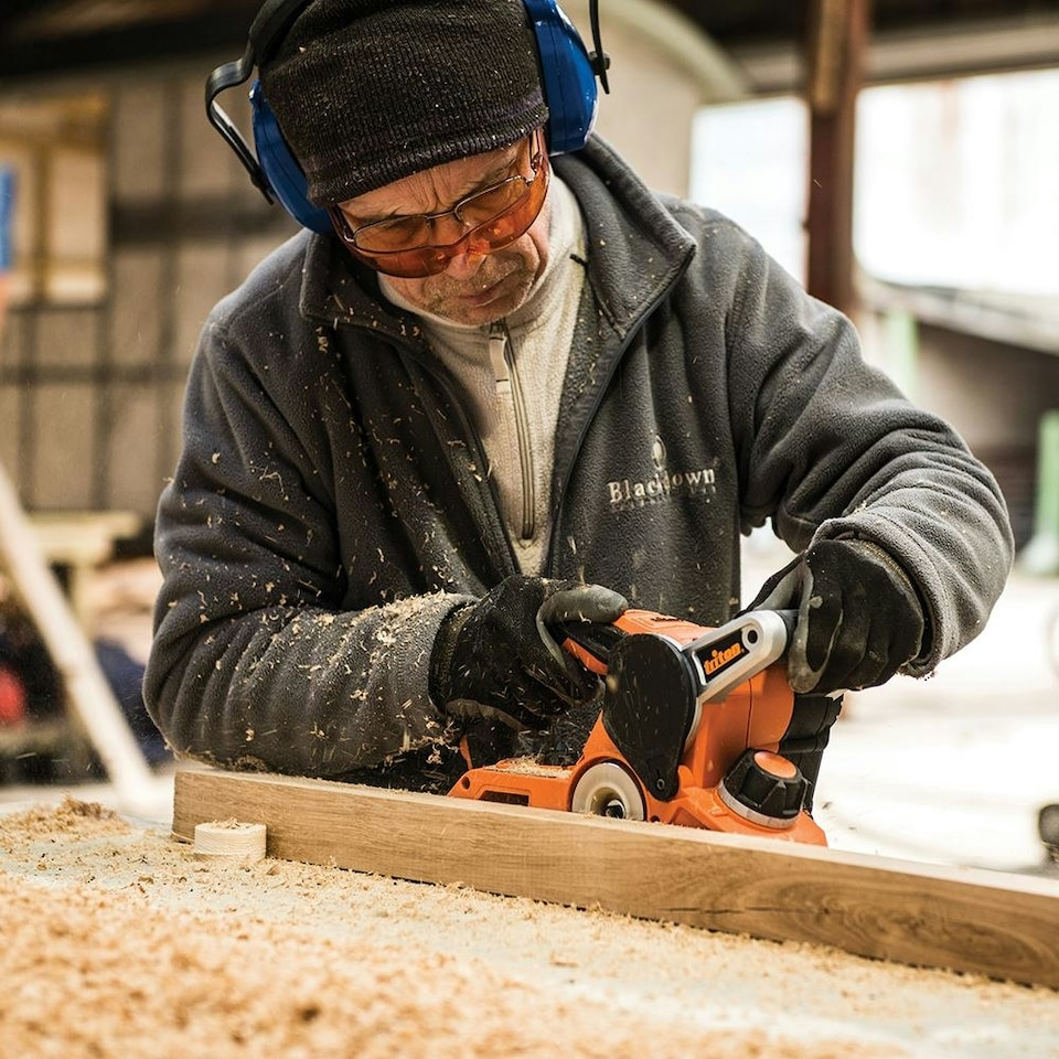 image 1 of Triton - 750W Unlimited Rebate Planer 82mm - TRPUL