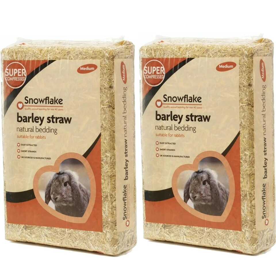 image 1 of 3 x 1.6 KG Soft Flake Barley Straw Animal Bedding For Small Animals