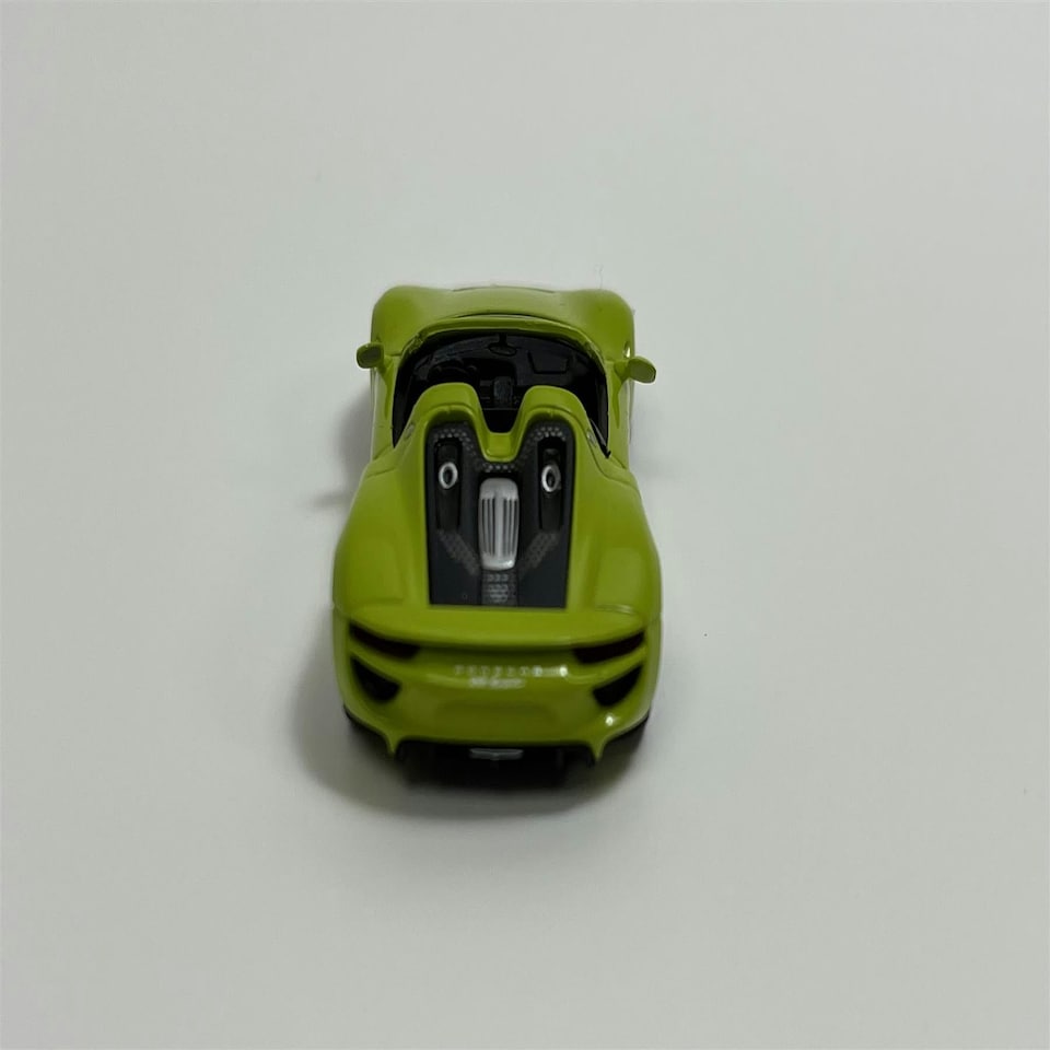 image 1 of Porsche 918 Spyder 2015 Light Green 1:87 Scale Minichamps 870062134