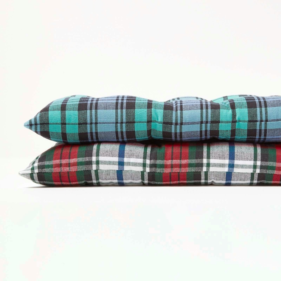 image 1 of Homescapes Garden Bench Cushion Luxury 3 Seater Cotton Tartan Indoor Outdoor Seat Pad | Green | 143 x 48 cm | 1