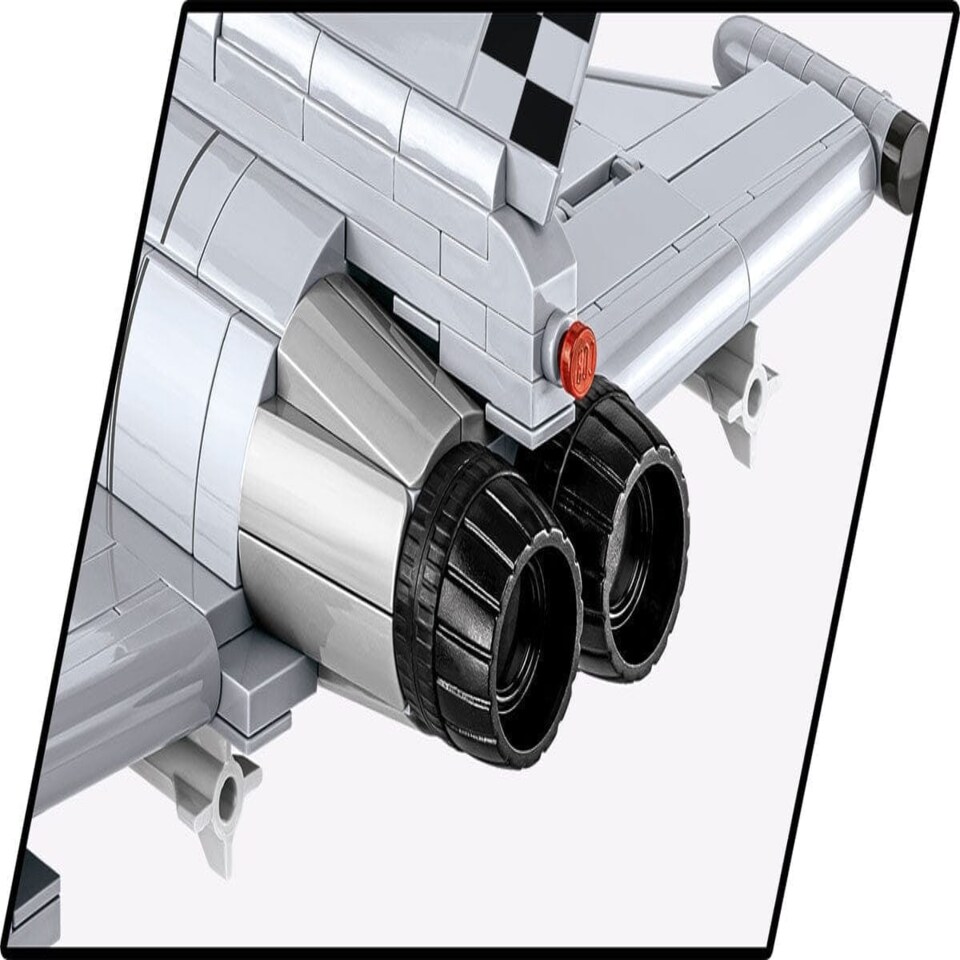 image 1 of Eurofighter Typhoon (Italy) brick plane model - COBI 5849 - 642 bricks