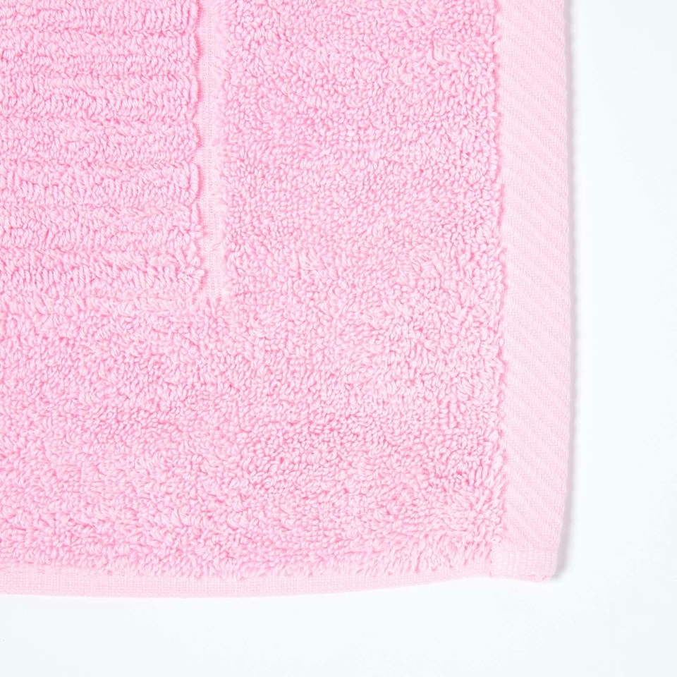 image 1 of Homescapes Imperial Plain Cotton Bath Mat | Pink | 50 x 80 cm