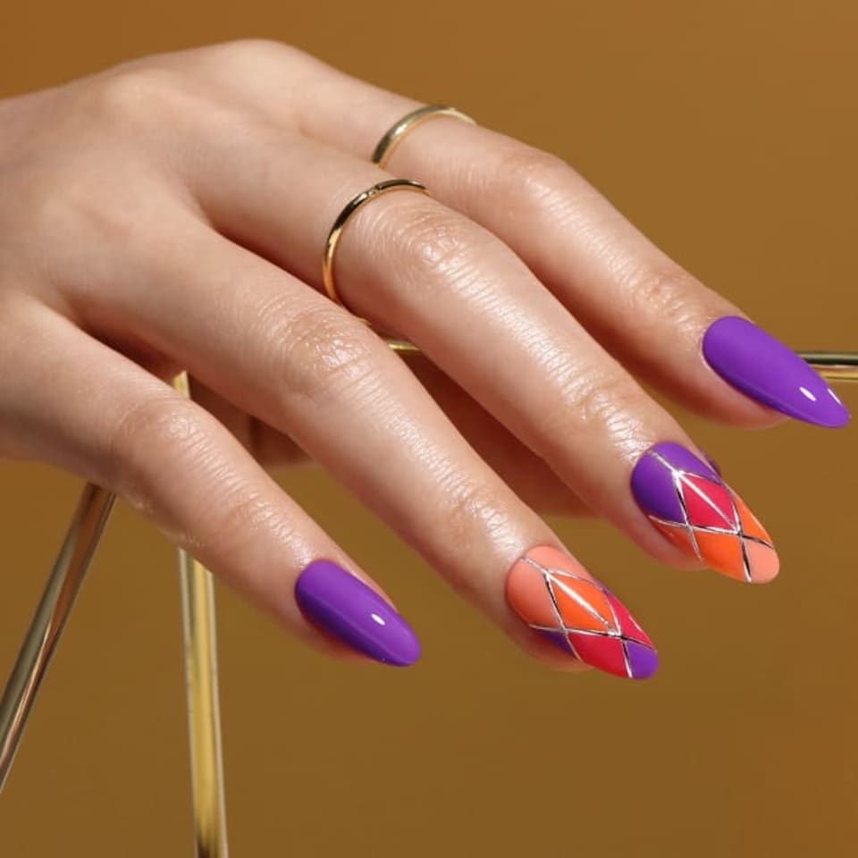 image 1 of Bluesky Purple Gel Polish - Fast Talker 10ml