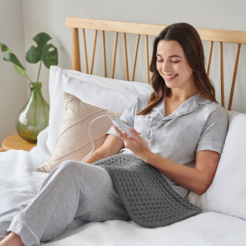 image 1 of Cosi Home Extra-Large Electric Heat Pad