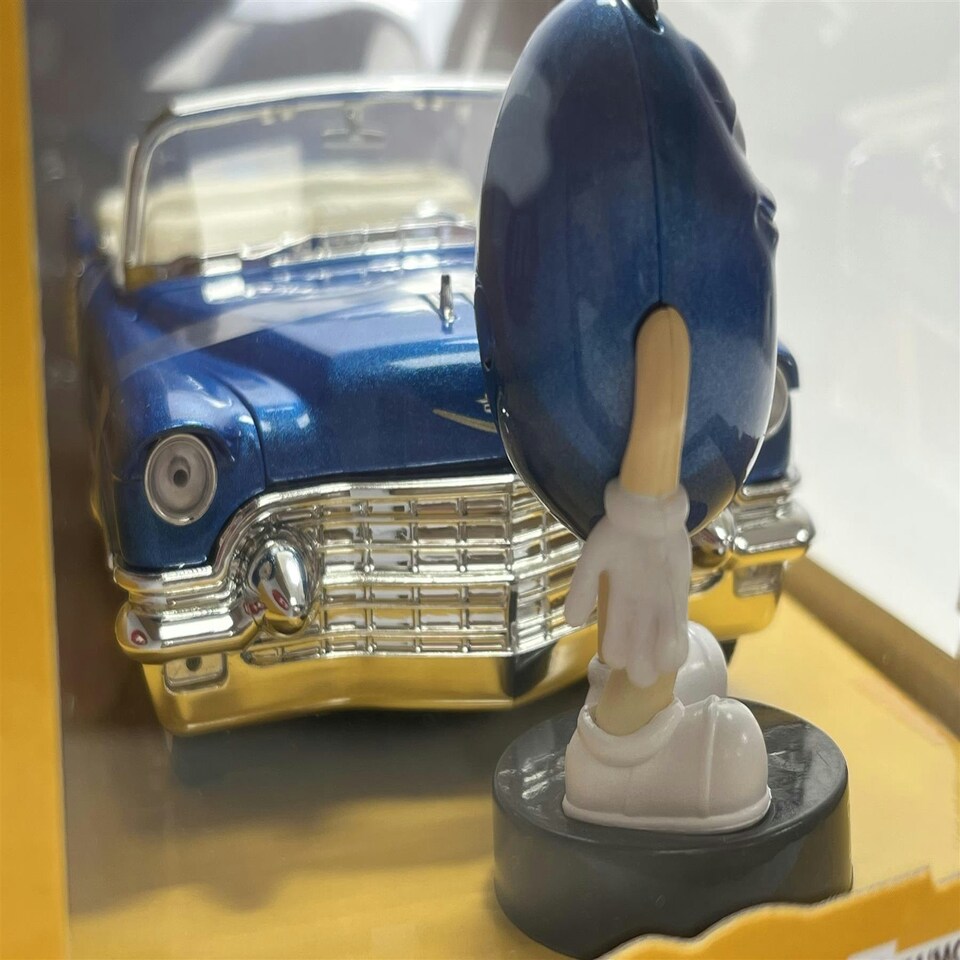 image 1 of M&M's Blue Figure and 1956 Cadillac Eldorado 1:24 Scale Jada 33726 253255067