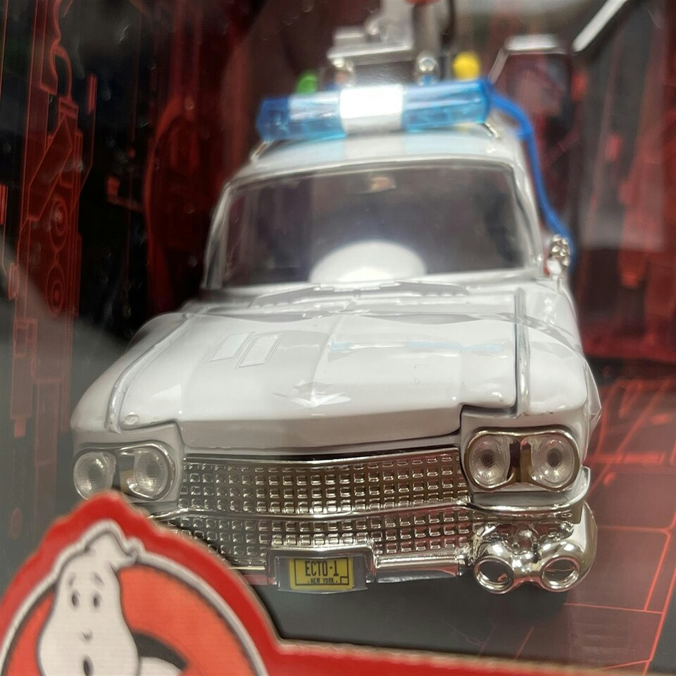 image 1 of Ghostbusters ECTO-1 1:24 Scale Jada 253235000