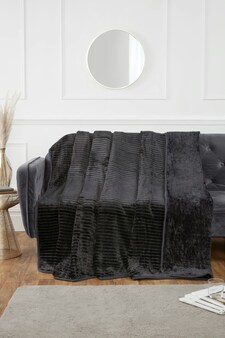 Ribbed Faux Fur Mink Blanket 150x200Cm Black | Black | Dark | S | 1