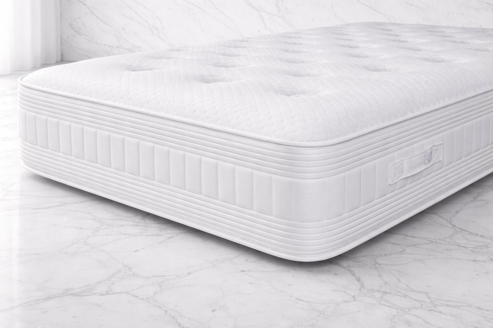 image 1 of Gravity Foam Pocket Sprung Encapsulated Mattress 2ft6 Small Single