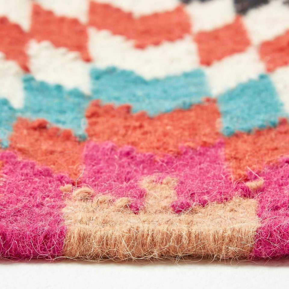 image 1 of Homescapes Manila Handwoven Diamond Kilim Wool Rug - 160 x 230 cm | Pink | Pink, orange, blue, white and black