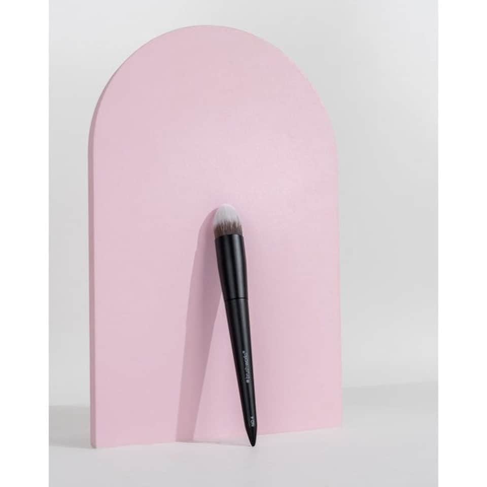 image 1 of Brushworks No. 4 Tapered Precision Buffing Brush