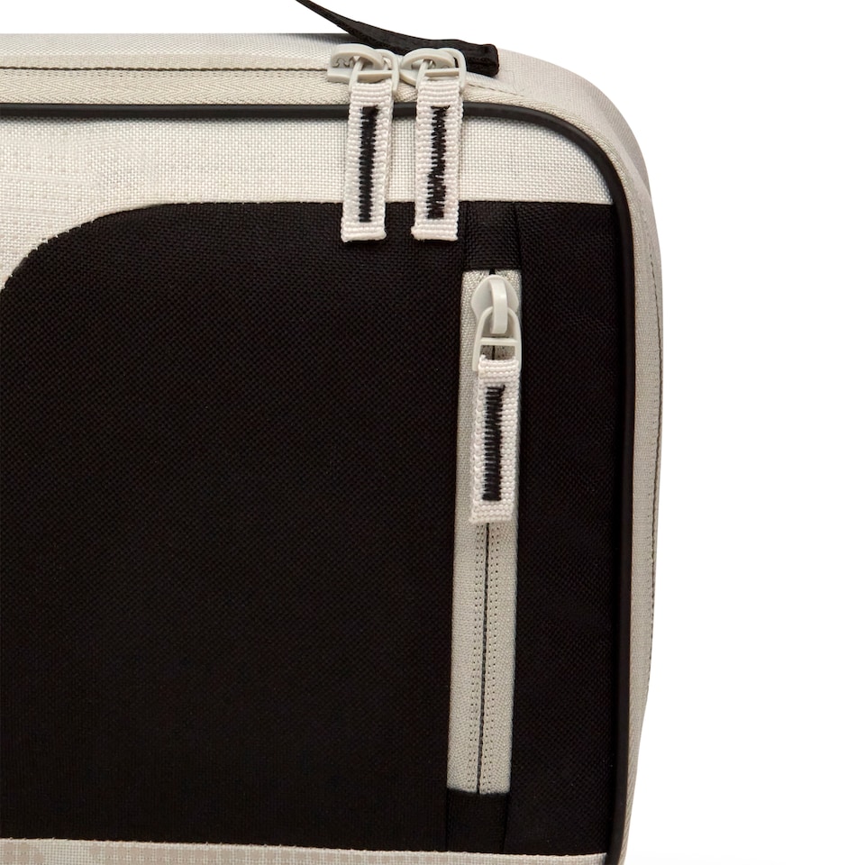 image 1 of Thermos Sandstone Radiance Lunch Bag 4L