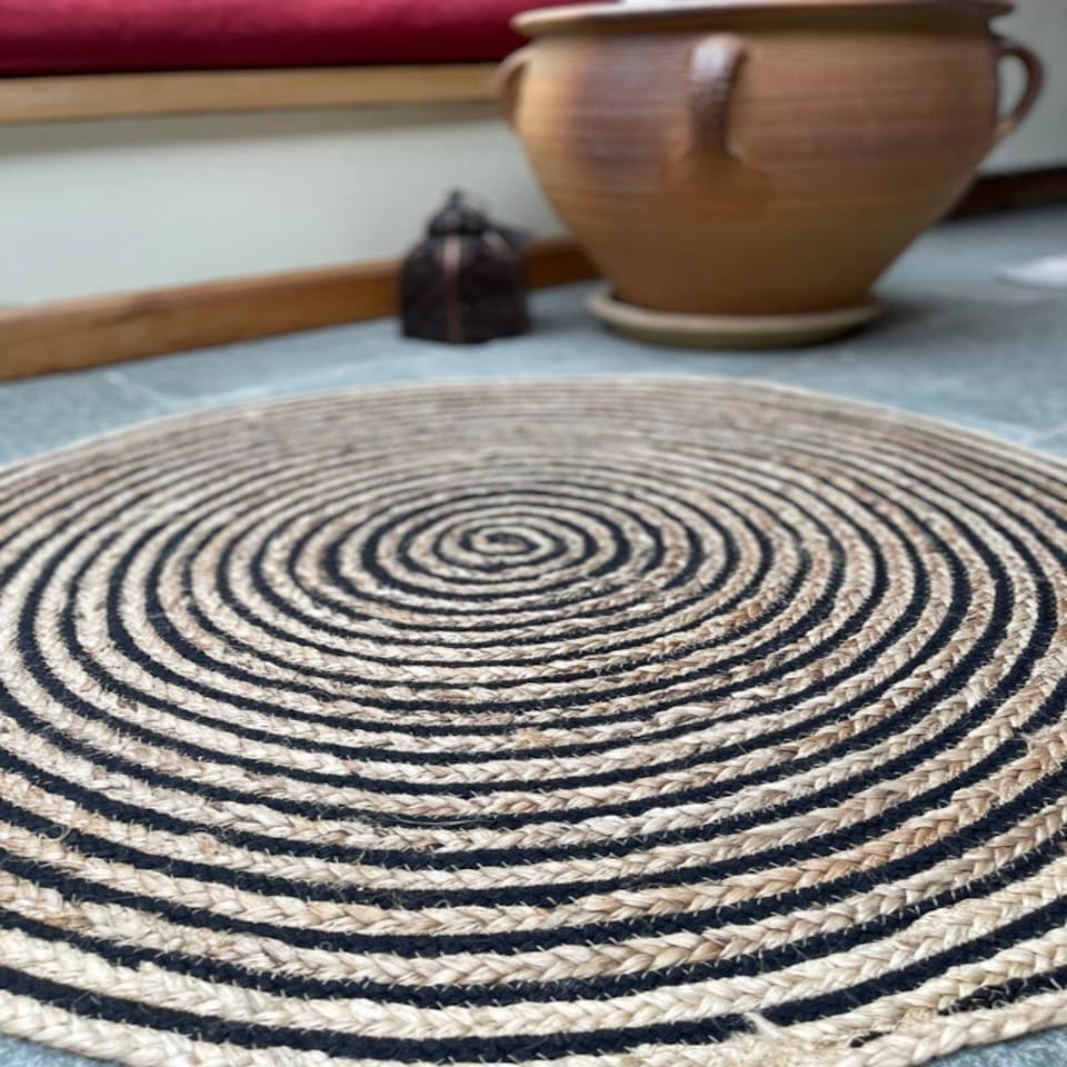 image 1 of CHAKKAR DARK Stripe Round Rug Braided in Beige Black - Jute - L120 x W120 - Beige/Black Black