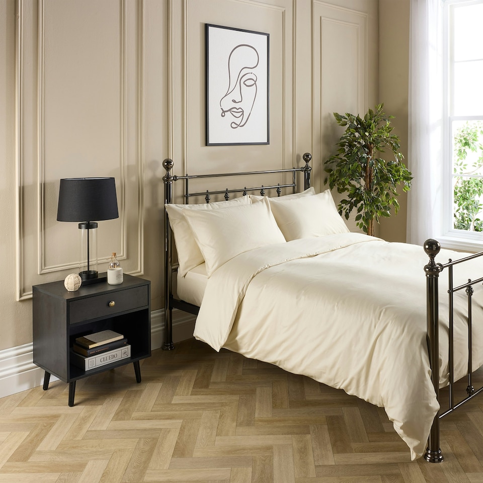 image 1 of Hotel Pure Luxury 5 Star Cream Duvet Cover Set - King