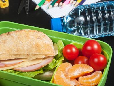 Hogyan csomagolj egészséges ebédet az iskolába?