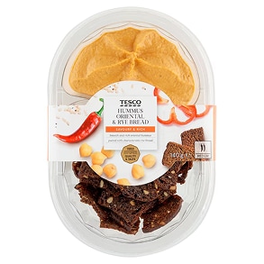 Tesco cícerovo-sezamová nátierka s karí s ražnými plátkami, 140 g
