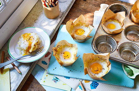 Image of "Potato, egg and cheese nests"