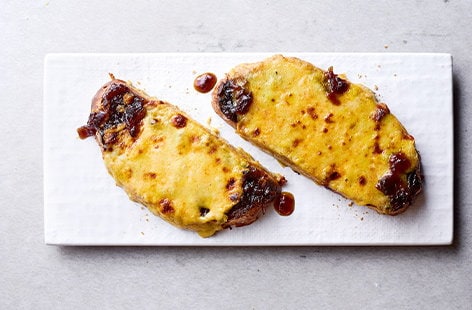 Image of "Cheesy chutney toast"