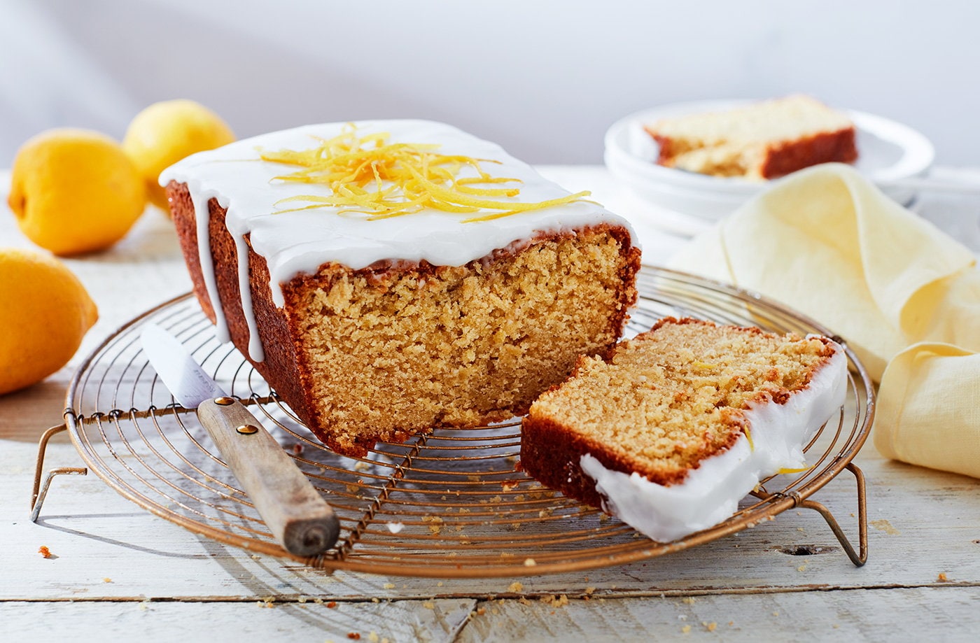 Lemon pound cake
