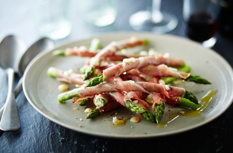 Image of "Asparagus wrapped in serrano ham"