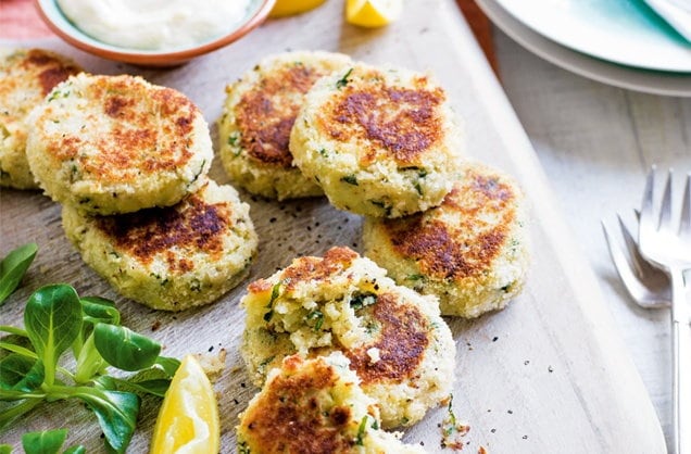 Basil crab cakes with lemon mayo