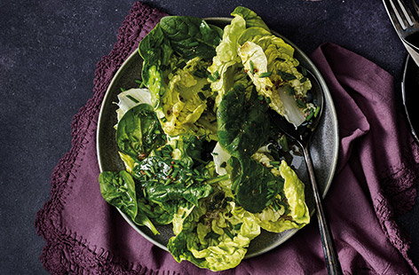 Image of "Little gem and spinach salad"