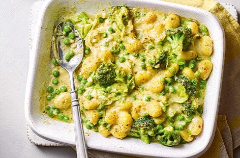 Image of "Crispy gnocchi, broccoli and cheese bake"