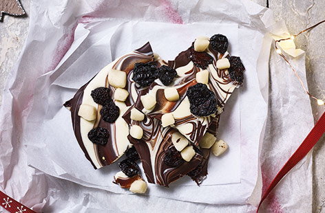 Image of "Cherry Bakewell bark"