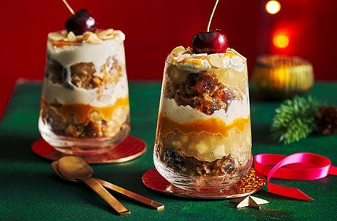 Image of "Cherry and stollen apple pots"