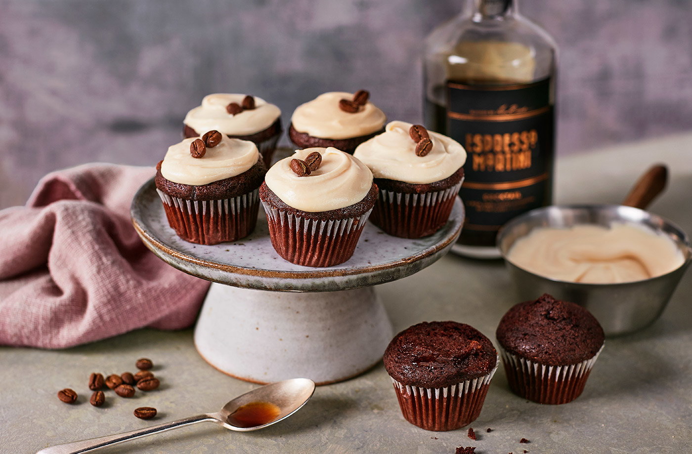 Espresso martini cupcakes