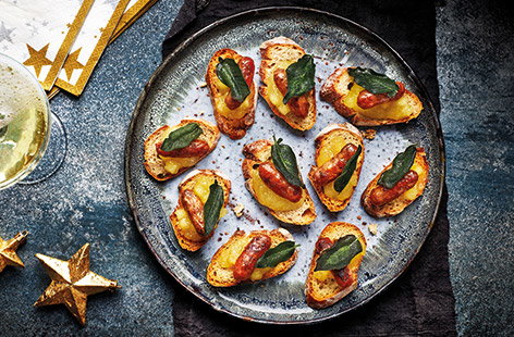 Image of "Sage and apple crostini"