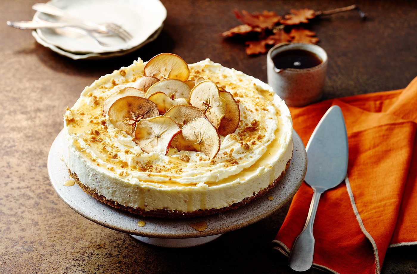 Apple, cinnamon and ginger cheesecake 
