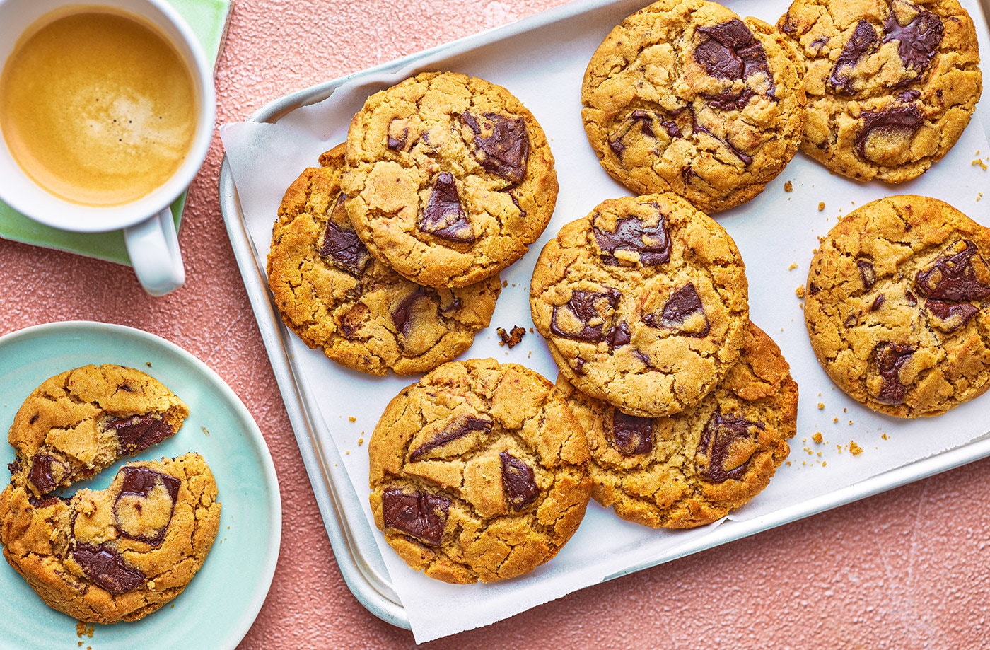 Tahini chocolate chunk cookies