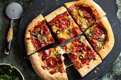 Image of "Pepperoni, mozzarella and blue cheese pizzas"