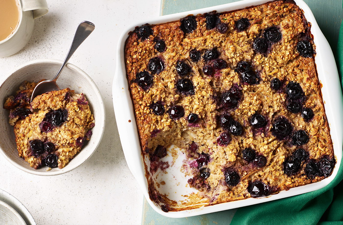 Blueberry and banana baked oats
