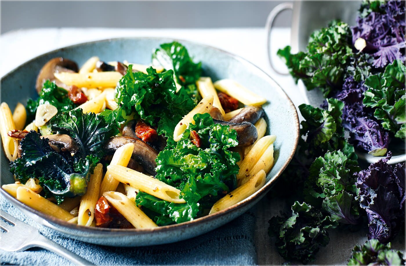 Kalette and mushroom pasta