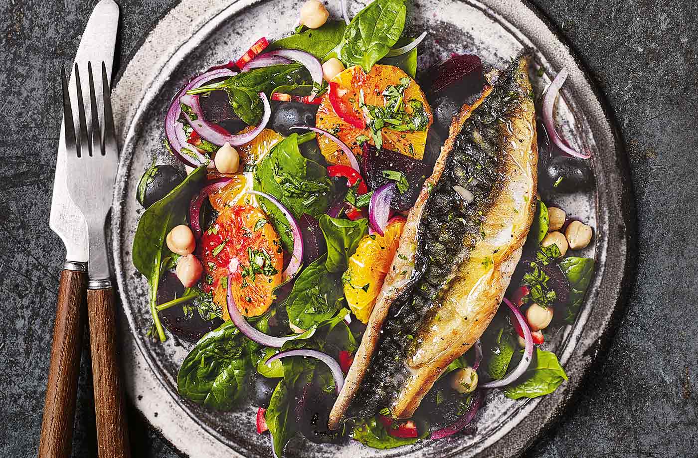 Orange and mackerel salad