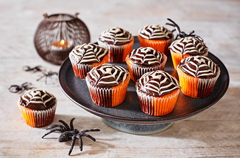 Image of "Spiderweb cakes"