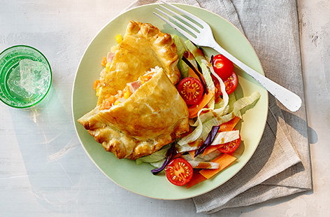 Image of "Sweetcorn, ham and carrot pasties"