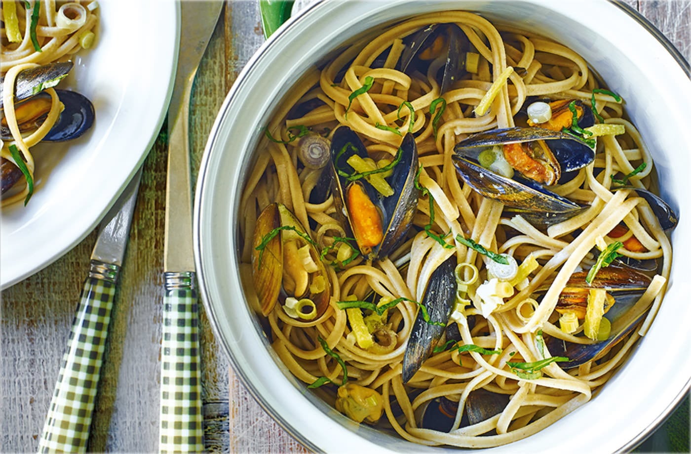 Thai-style mussels with linguine