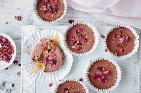 Image of "Peanut caramel cups "