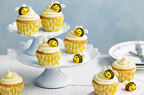 Image of "Bee cupcakes"