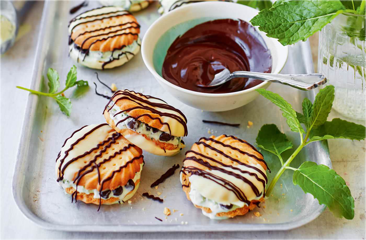 Mint and white chocolate ice cream shorties