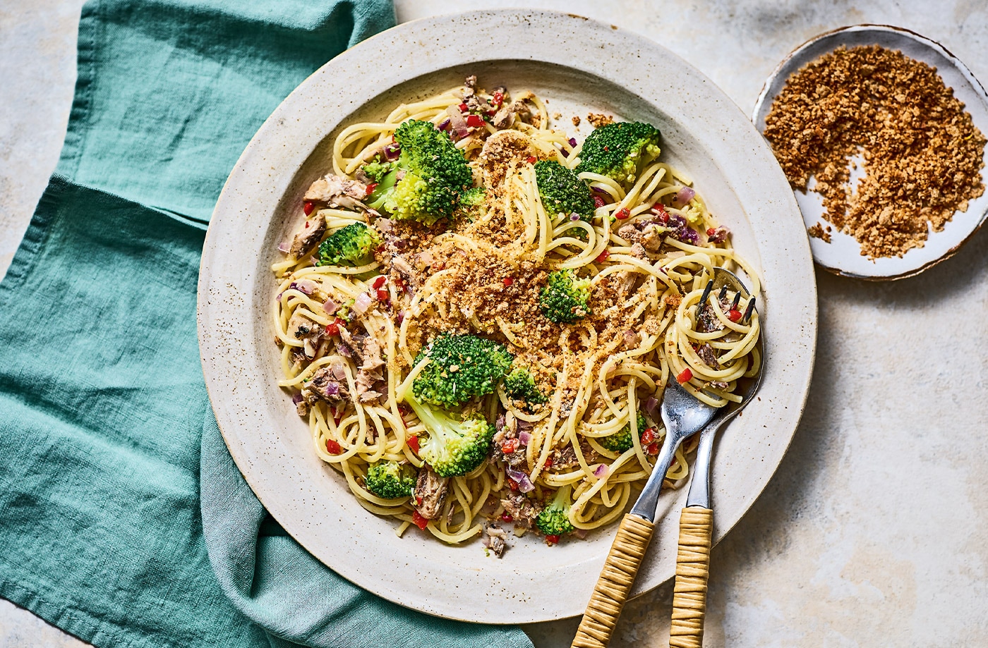 Sardine and broccoli spaghetti