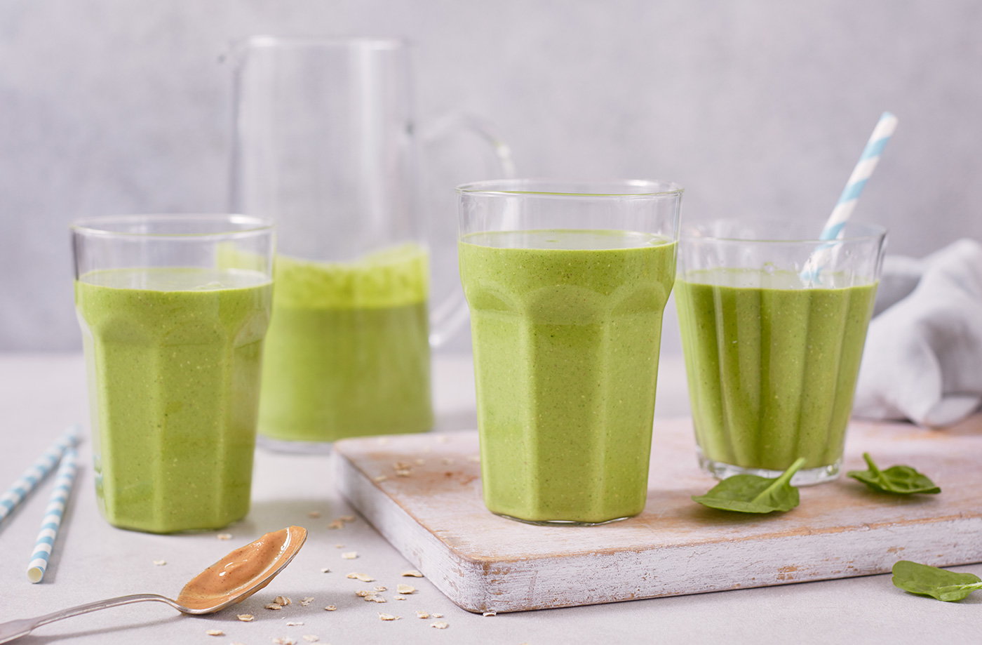 Peanut butter, banana and spinach smoothie