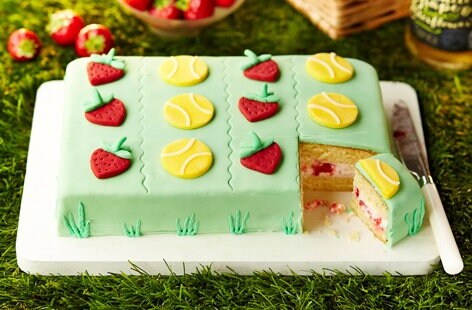 Image of "Tennis-themed strawberry cake"