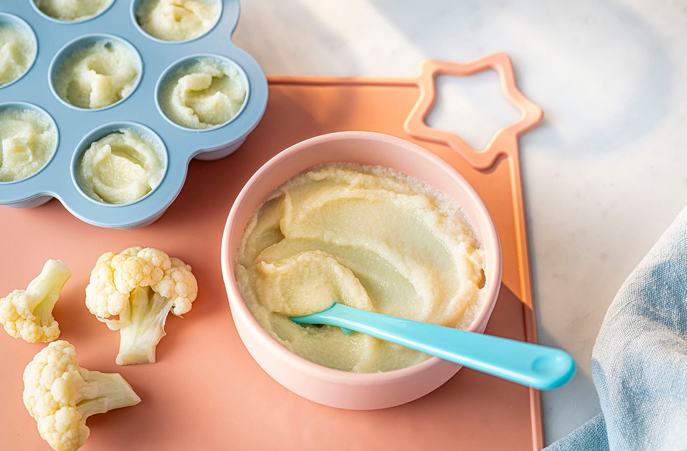 Cauliflower purée and finger food