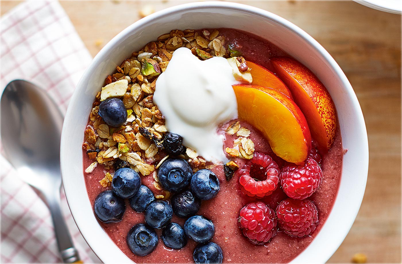 Raspberry and nectarine smoothie bowl