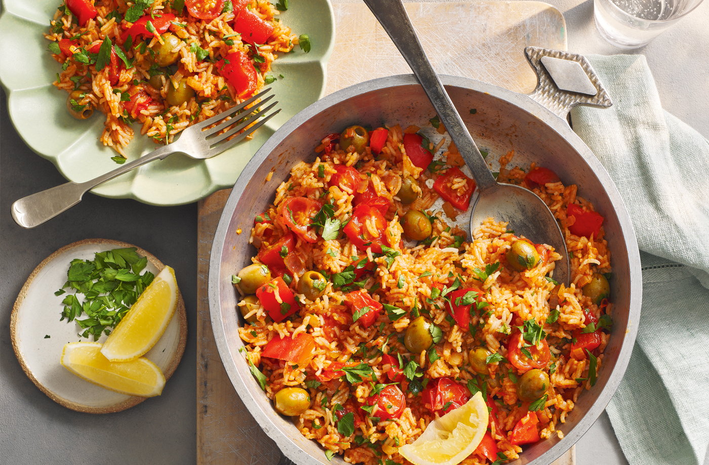 One-pan tomato pilaf