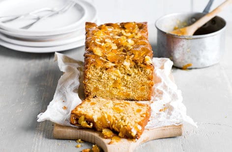 Image of "Marmalade-glazed apricot loaf"