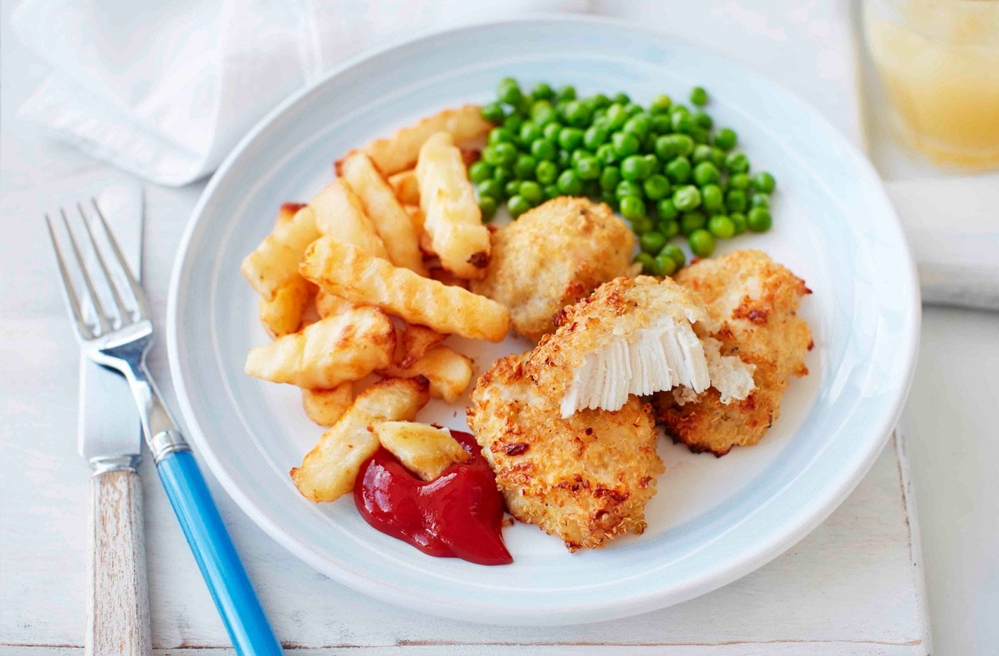 Crunchy quinoa chicken nuggets